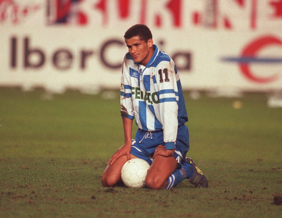 供了一个有 供了一个有