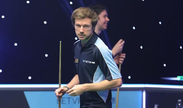 并贡献多次 并贡献多次