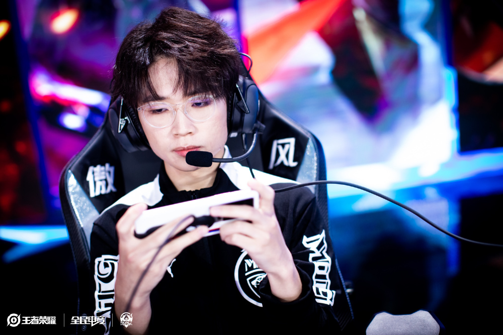 天下足球 天下足球